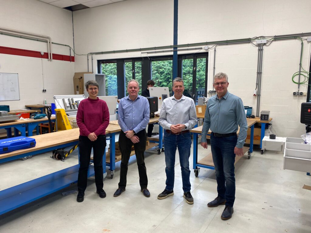 TREBLE begeleidt Van Doren Groep bij overname JB Besturingstechniek